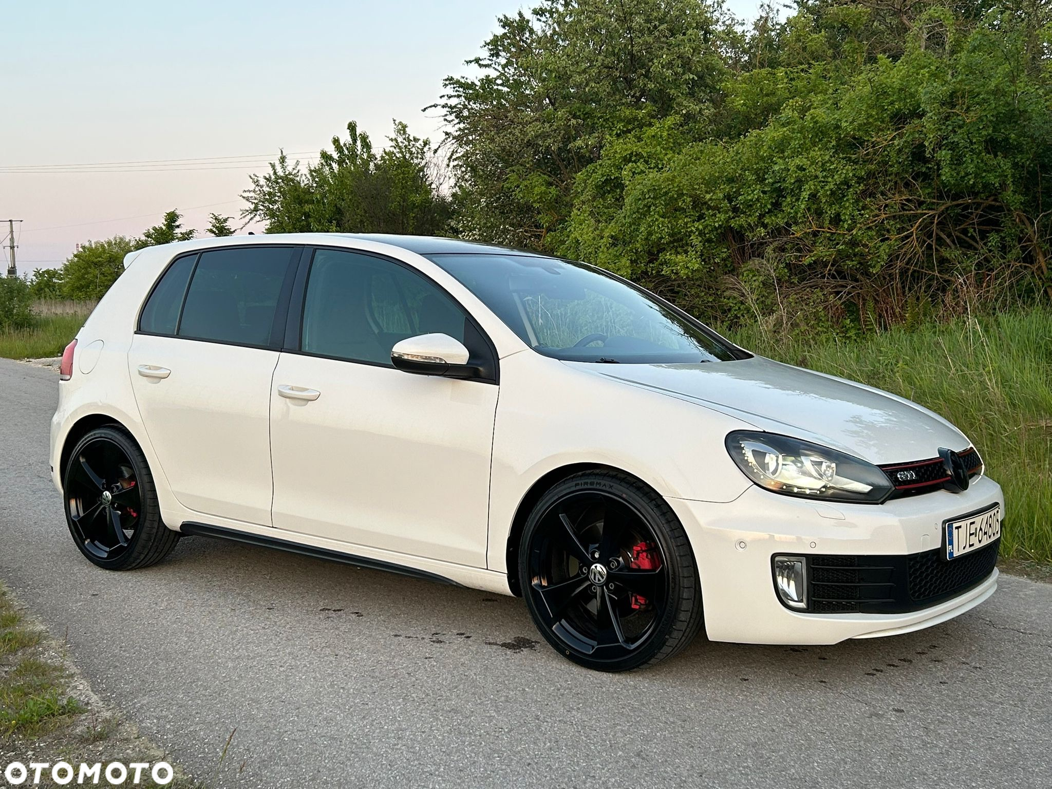 Volkswagen Golf VI 2.0 TSI GTI - 5