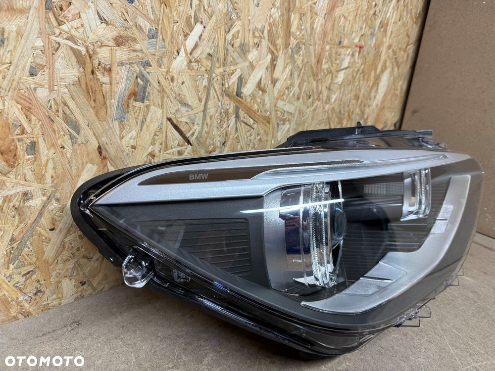LAMPA PRZÓD PRAWA PRZEDNIA PRAWA XENON LED DYNAMIC SKRĘTNA BMW 1 F20 7229678 - 7