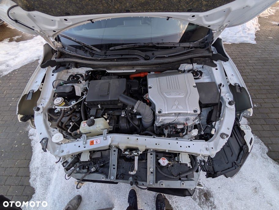 Mitsubishi Eclipse Cross - 11