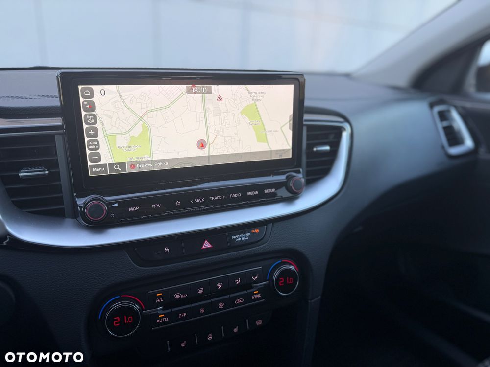 Kia Ceed 1.5 T-GDI L Business Line Plus DCT - 17