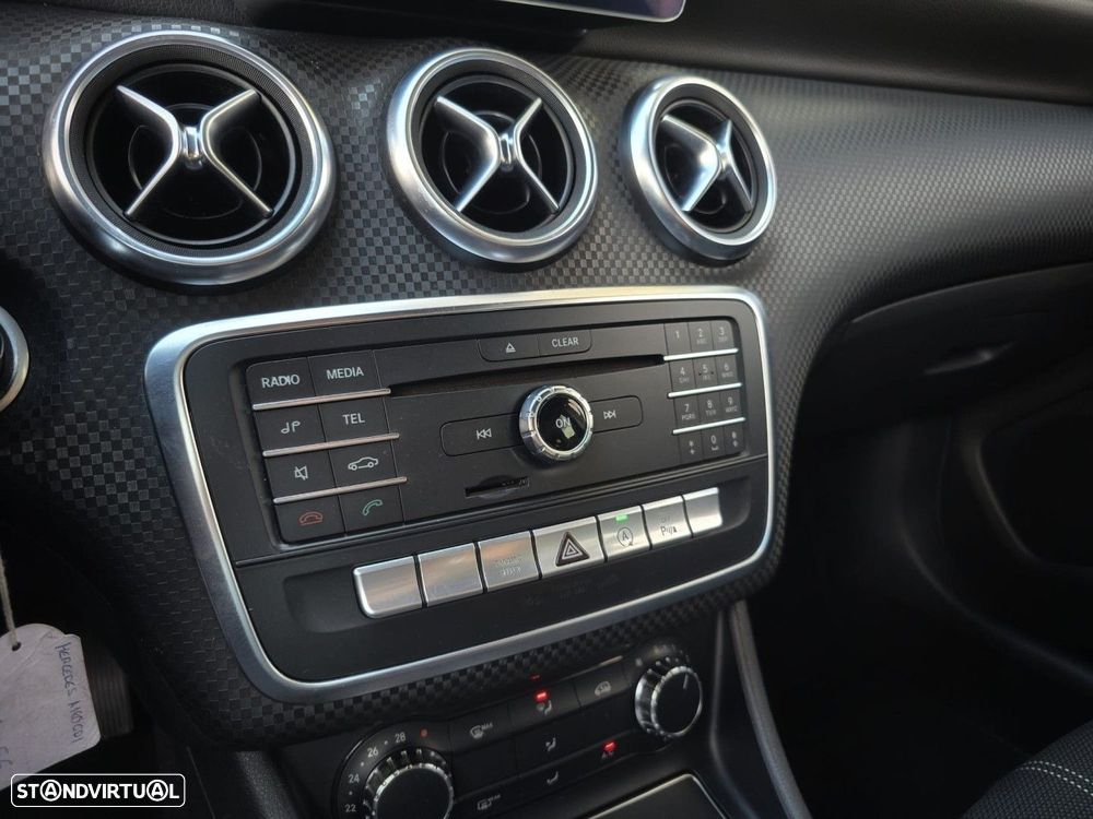 Mercedes-Benz A 180 d Urban - 18