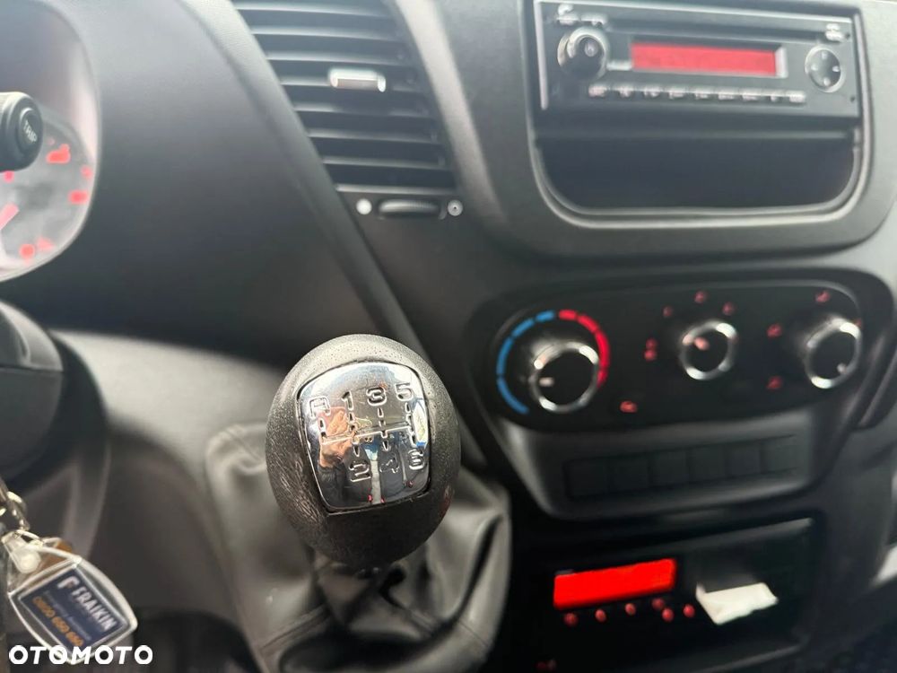 Iveco Daily* 72c18 Daily Zabudowa TEKBO  (firanka/kurtyna) - 30