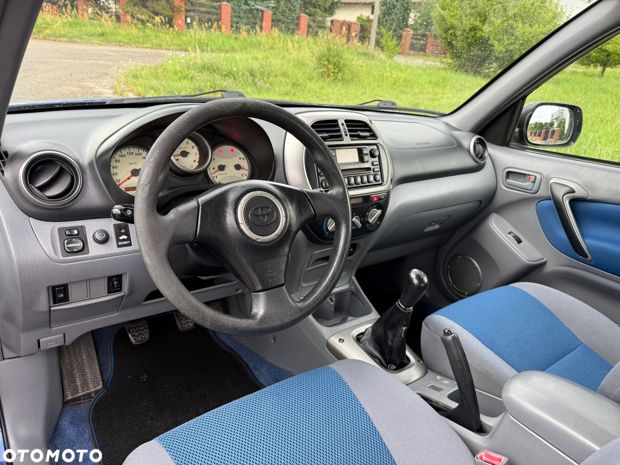 Toyota RAV4 1.8 VVT-i 4x2 - 3