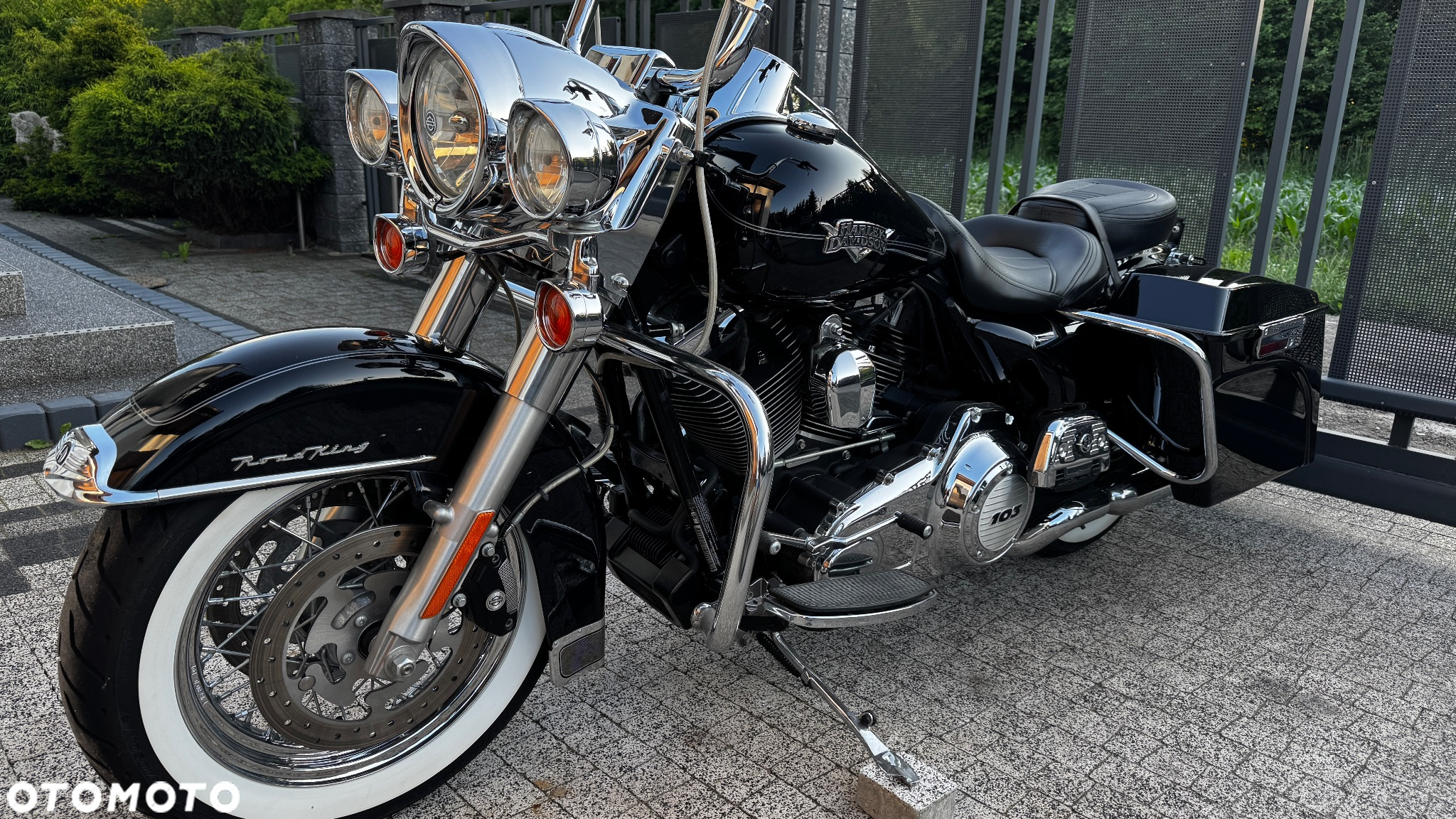 Harley-Davidson Touring Road King - 11