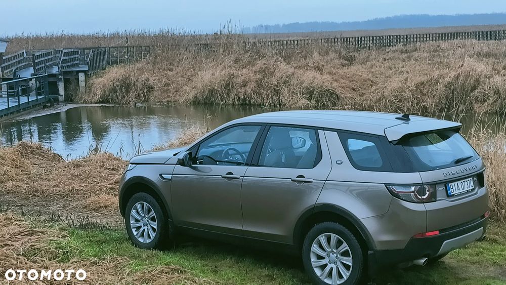 Land Rover Discovery Sport 2.0 D150 HSE - 8