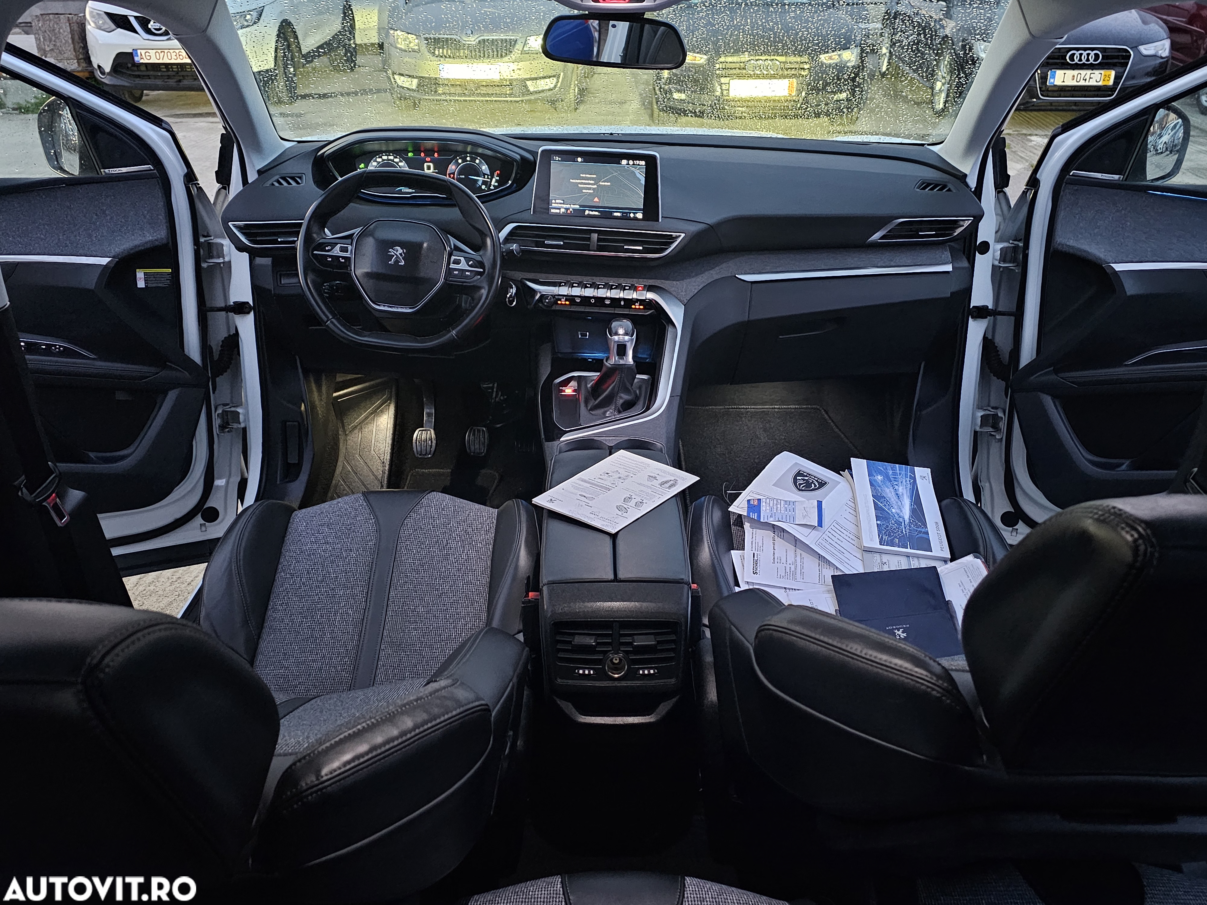 Peugeot 5008 1.2 Puretech Turbo s&s GT-Line - 26