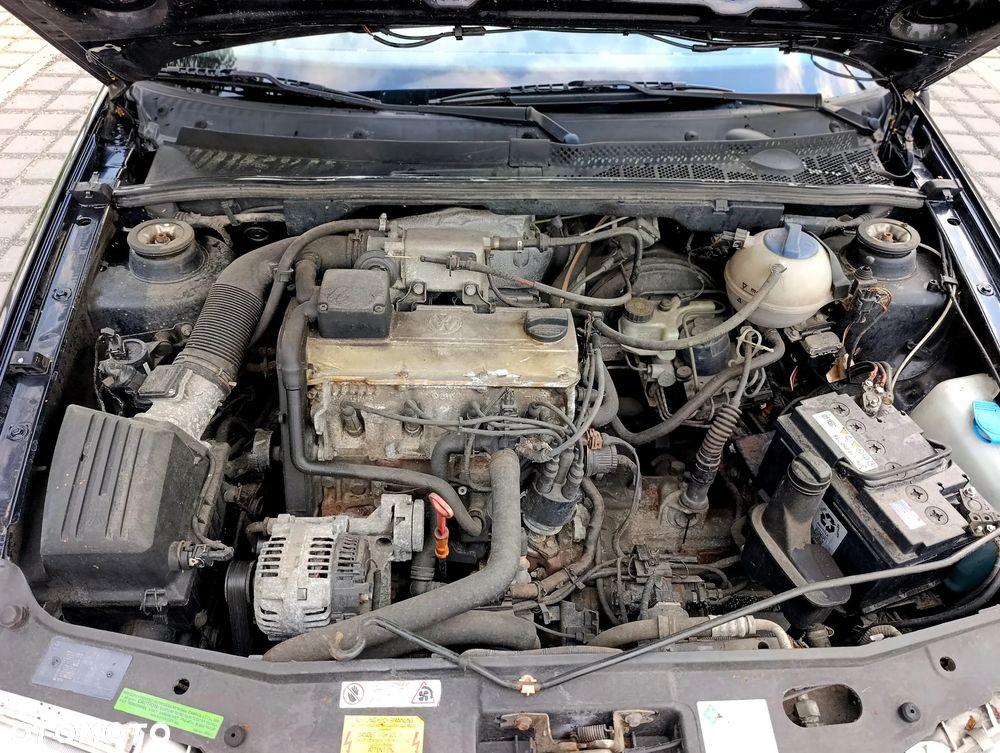 Volkswagen Golf - 18
