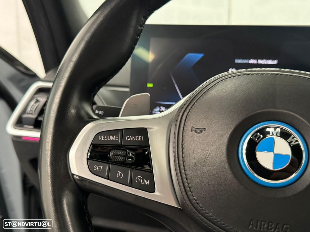 BMW 330 e Touring Pack M Auto - 22