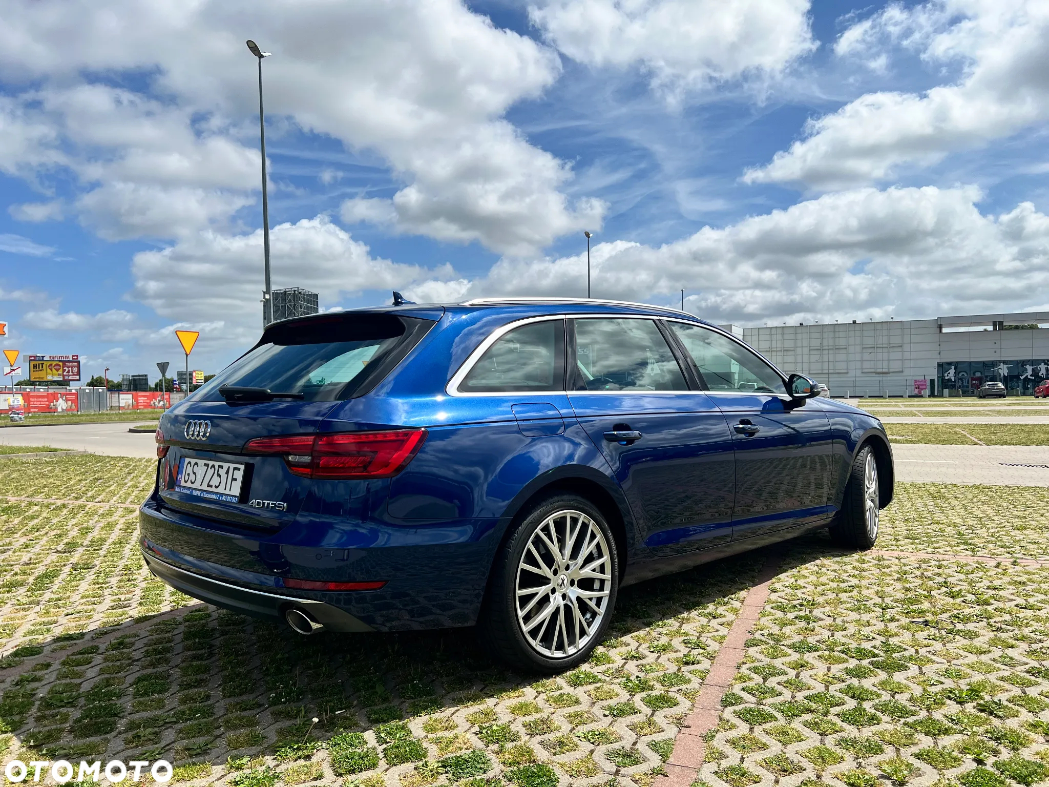Audi A4 Avant 2.0 TFSI ultra S tronic sport - 6