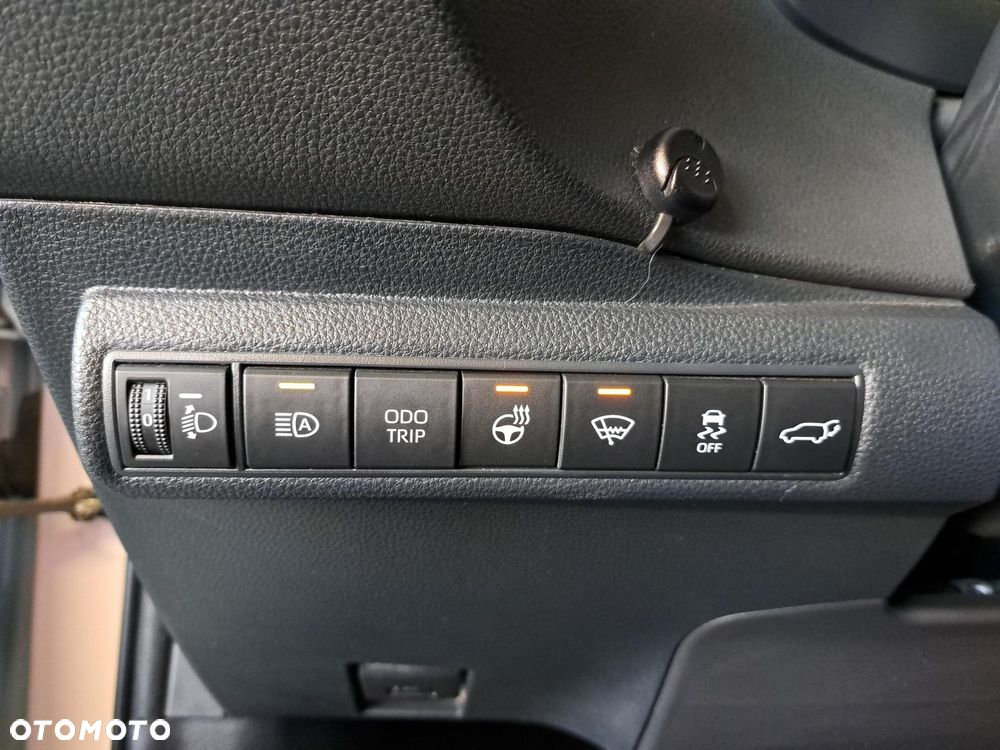 Toyota Corolla 2.0 Hybrid GR Sport Dynamic - 29