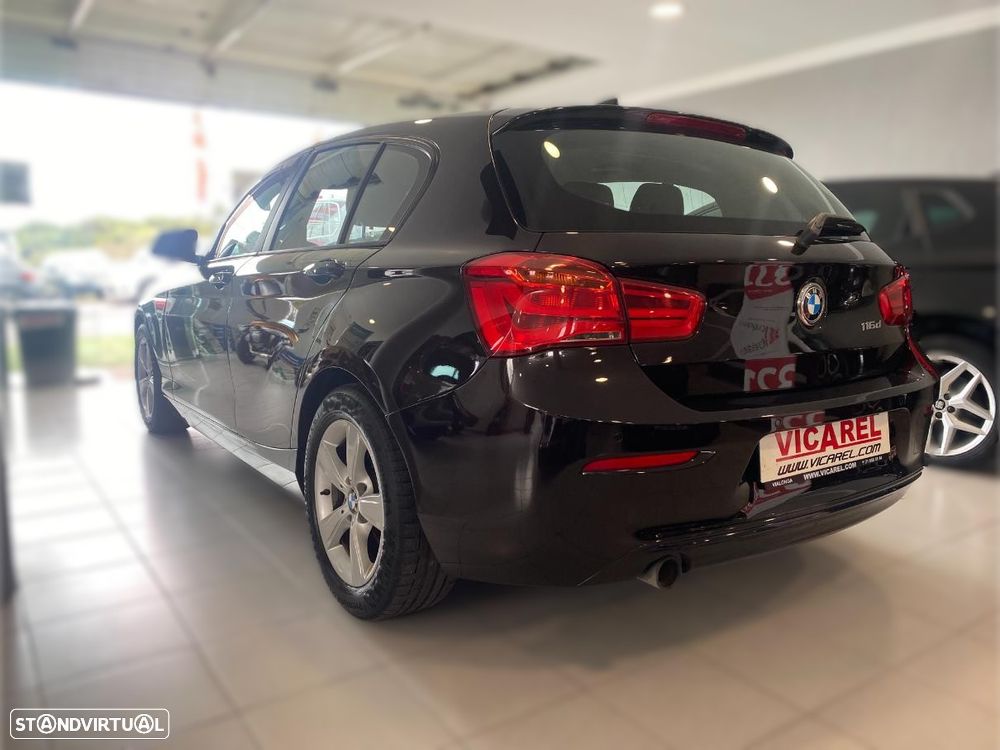 BMW 116 d EfficientDynamics Edition Sport Line - 6