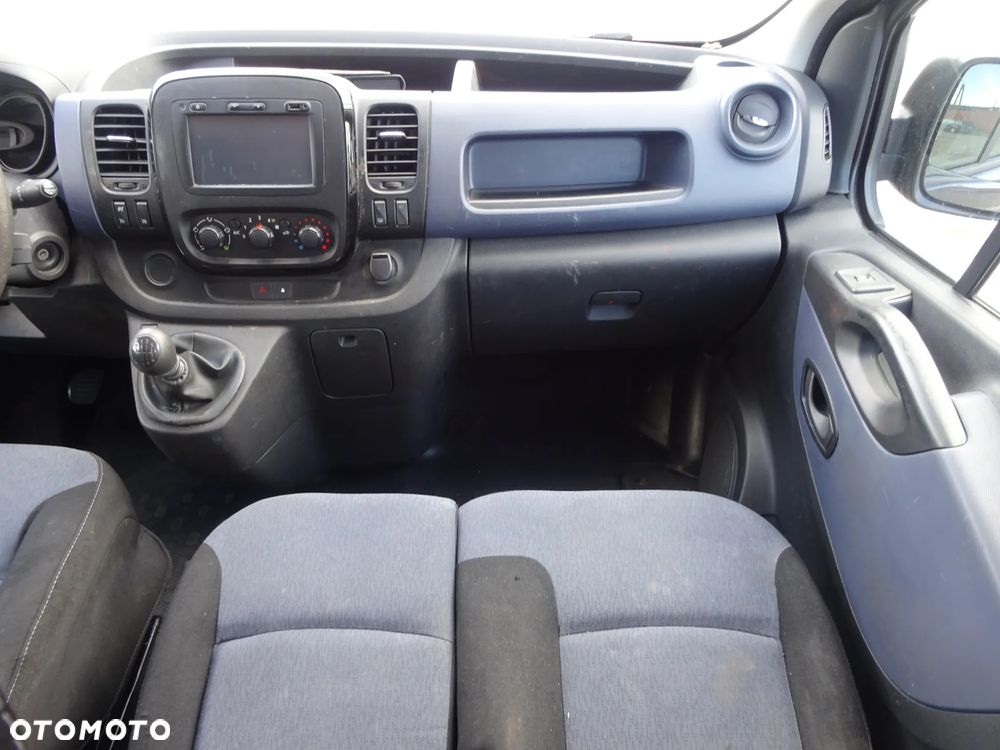 Opel Vivaro - 17