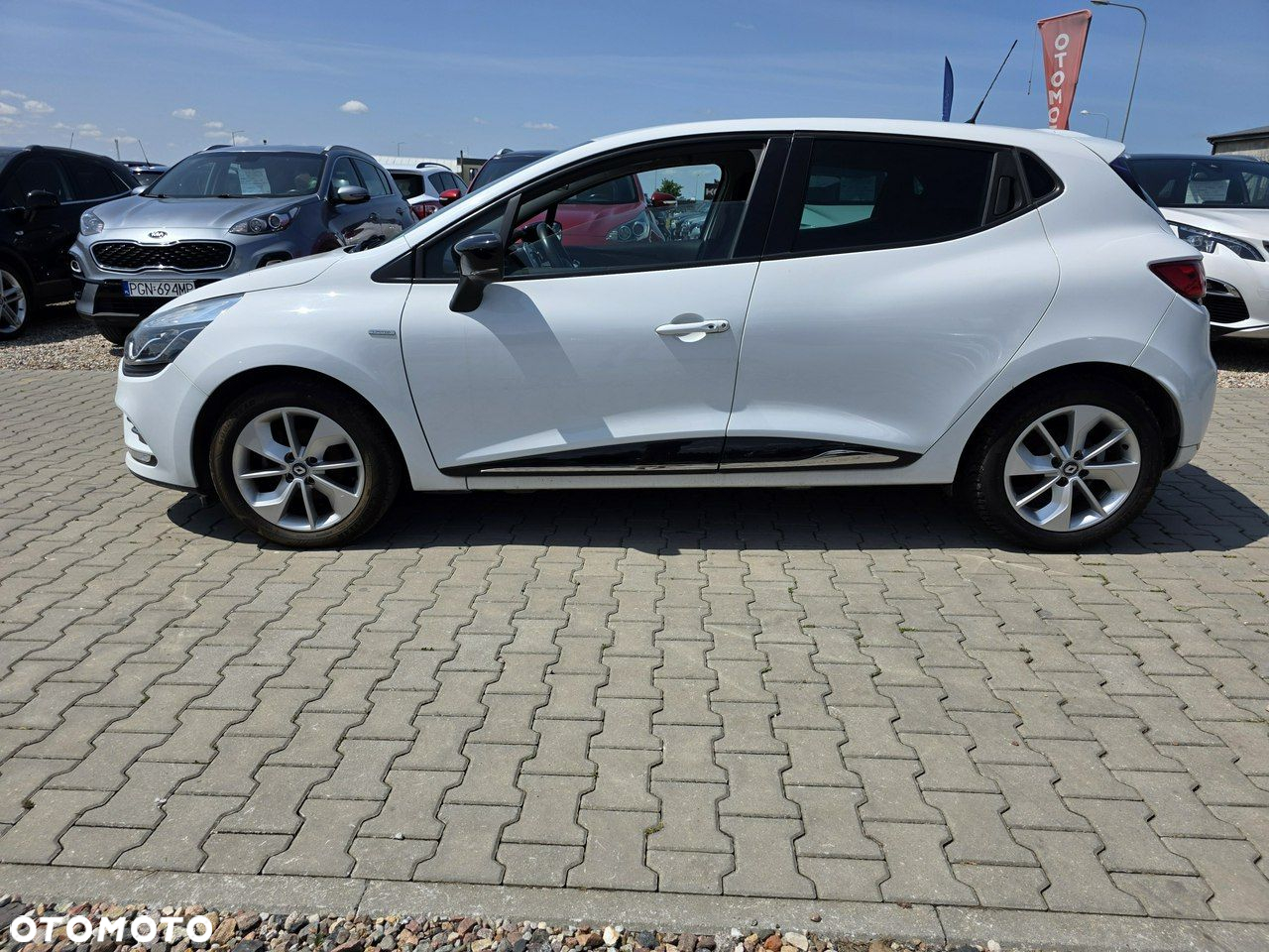 Renault Clio - 12