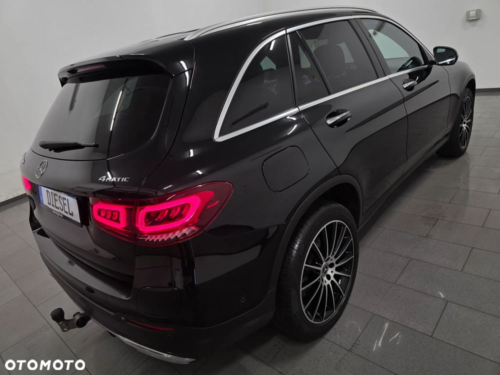 Mercedes-Benz GLC 300 de 4Matic 9G-TRONIC AMG Line Plus - 4