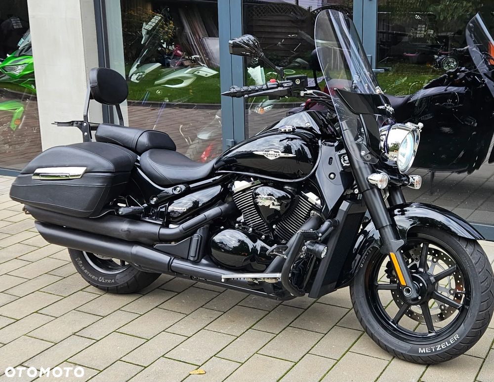 Suzuki Intruder - 21