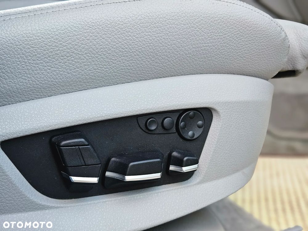 BMW 5GT 520d - 36