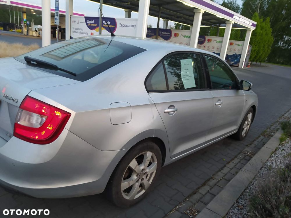 Skoda RAPID 1.2 TSI Ambition - 3
