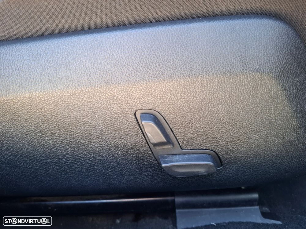 Mercedes-Benz E 220 CDi Avantgarde BE Auto. - 11