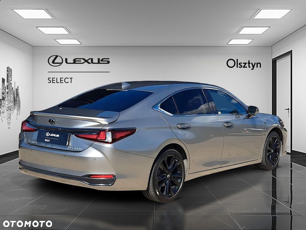 Lexus ES - 7