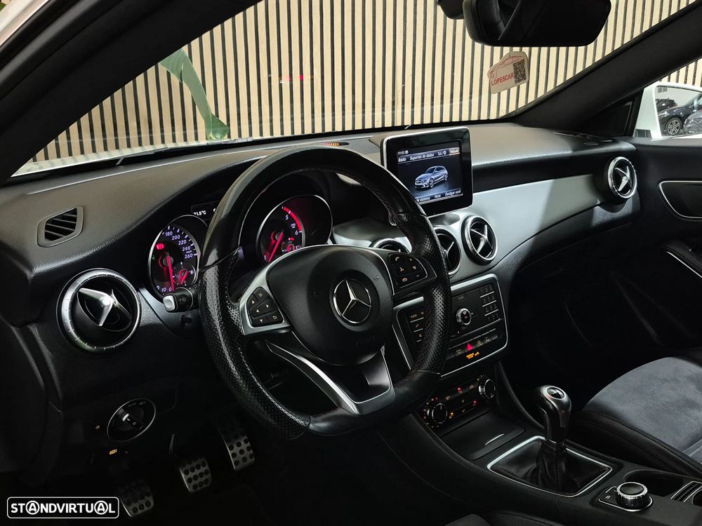 Mercedes-Benz CLA 180 d Shooting Brake AMG Line - 23