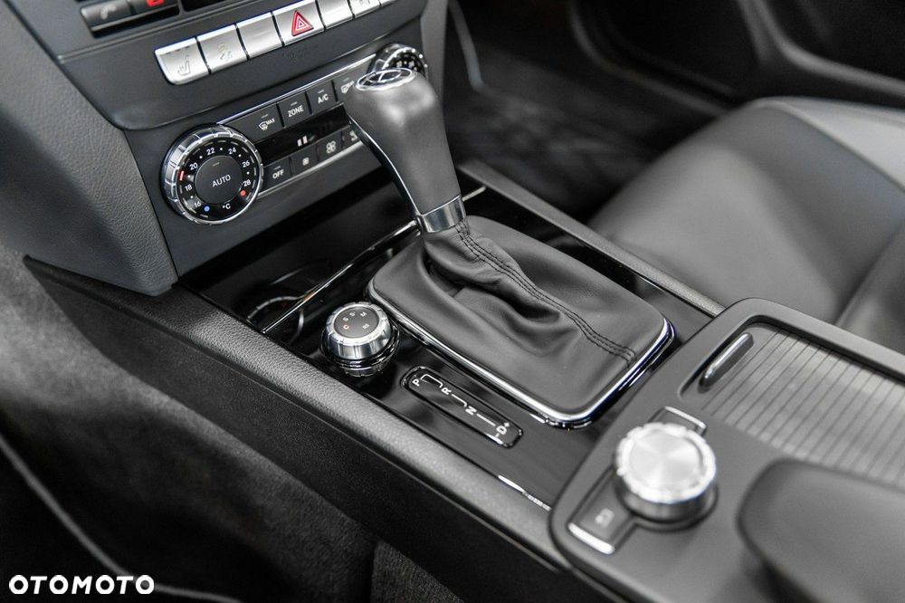 Mercedes-Benz Klasa C - 37