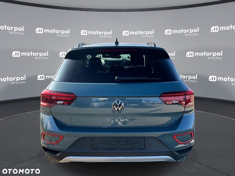 Volkswagen T-Roc - 9