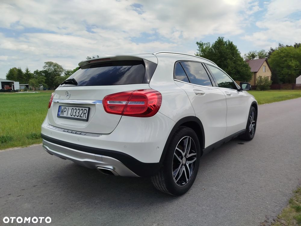 Mercedes-Benz GLA - 7