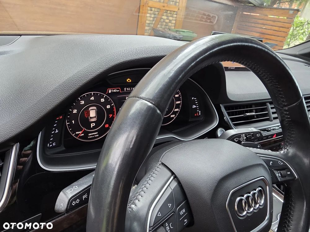 Audi Q7 3.0 TFSI Quattro Tiptronic - 24