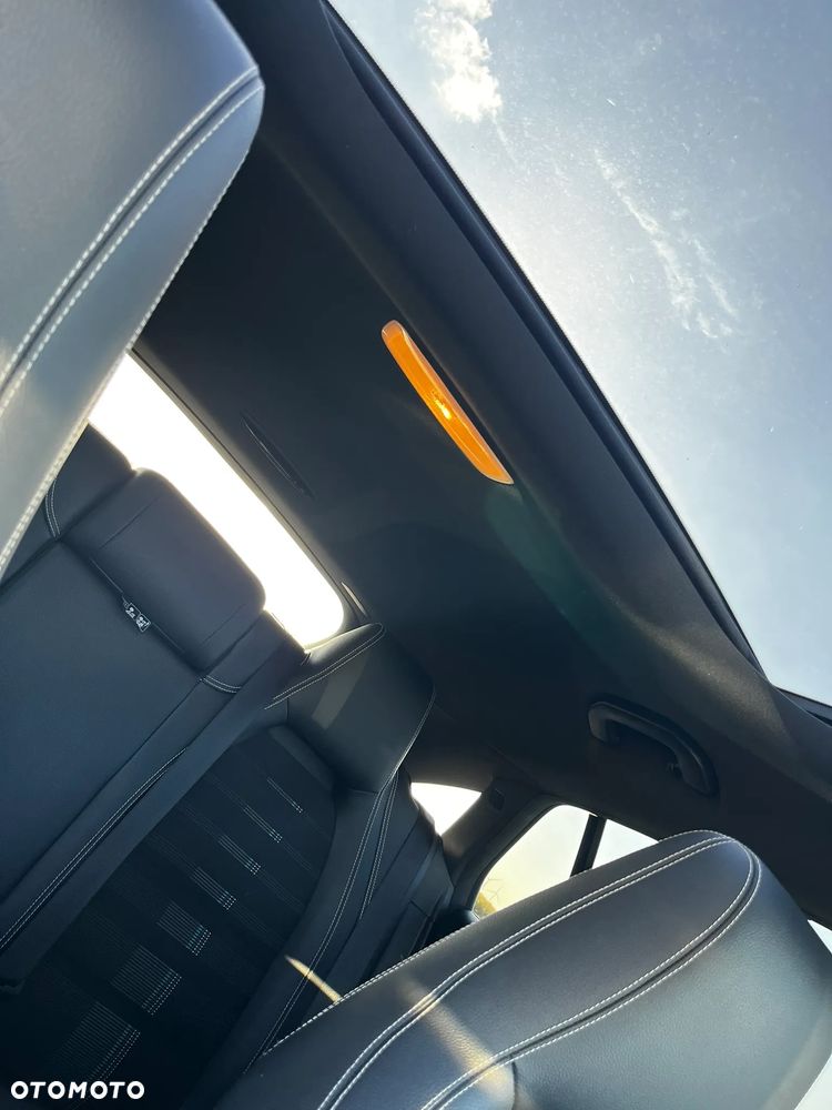Mercedes-Benz CLA - 28