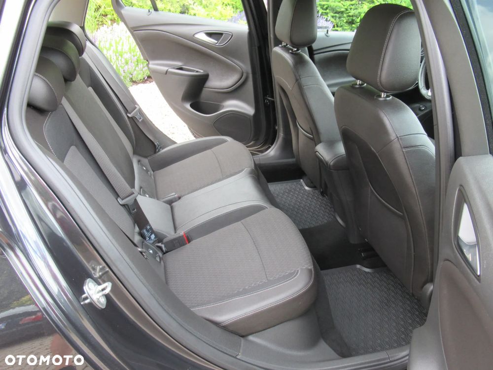 Opel Astra 1.6 D (CDTI) Start/Stop Innovation - 18