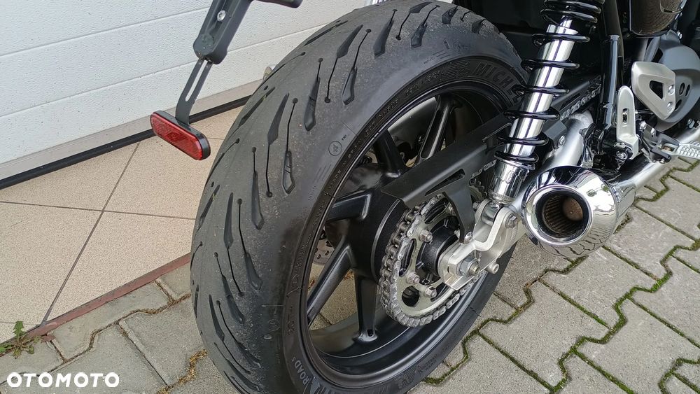 Triumph Speed Twin - 32