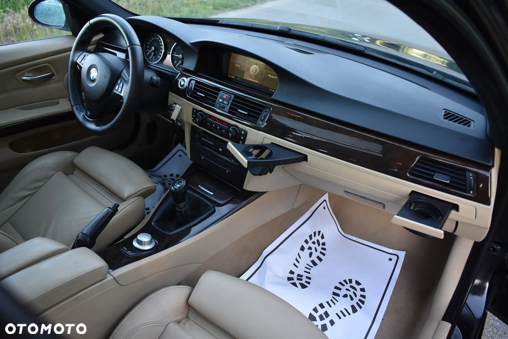 BMW Seria 3 320d - 31