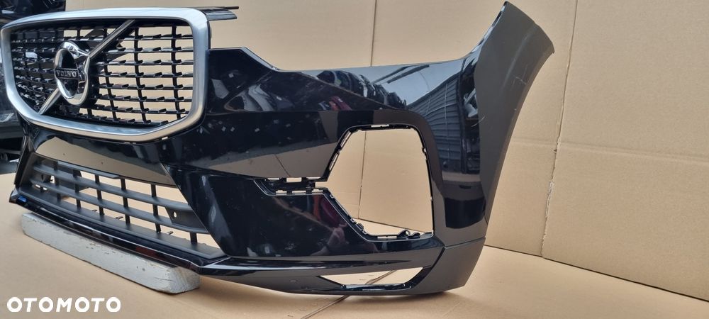 VOLVO XC60 II LIFT 2021- Zderzak przód oryginał MA082 - 5