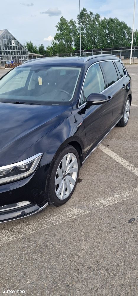 Volkswagen Passat - 2