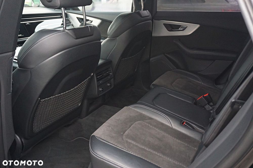 Audi Q8 45 TDI mHEV Quattro Tiptronic - 9