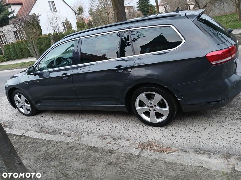 Volkswagen Passat 2.0 TDI (BlueMotion Technology) Comfortline - 15