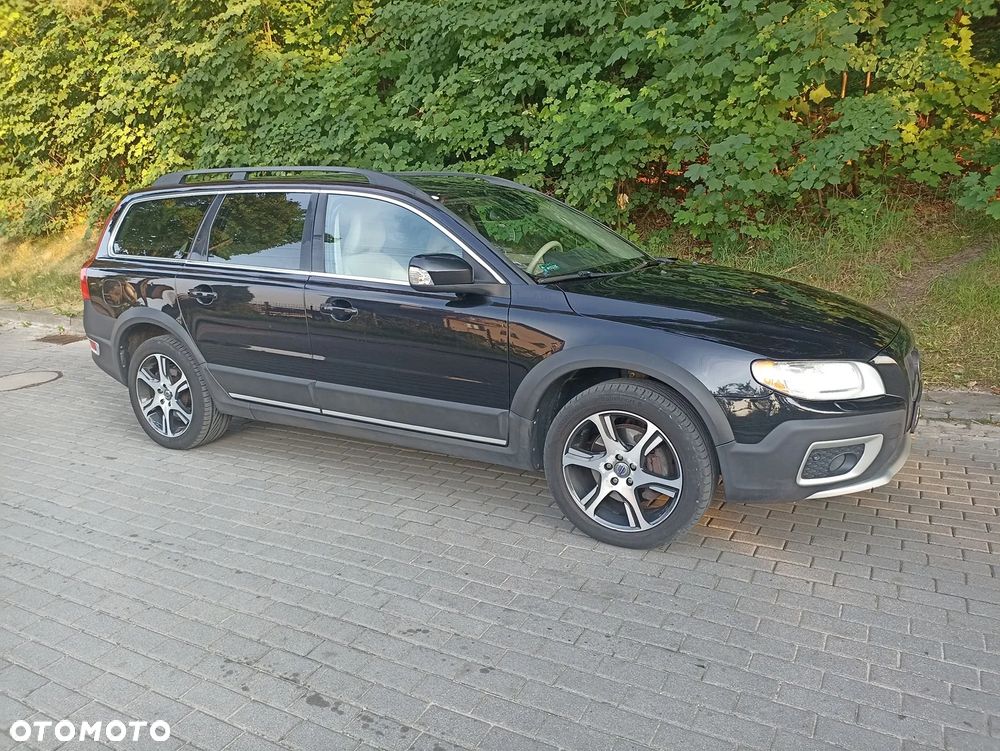 Volvo XC 70 - 1