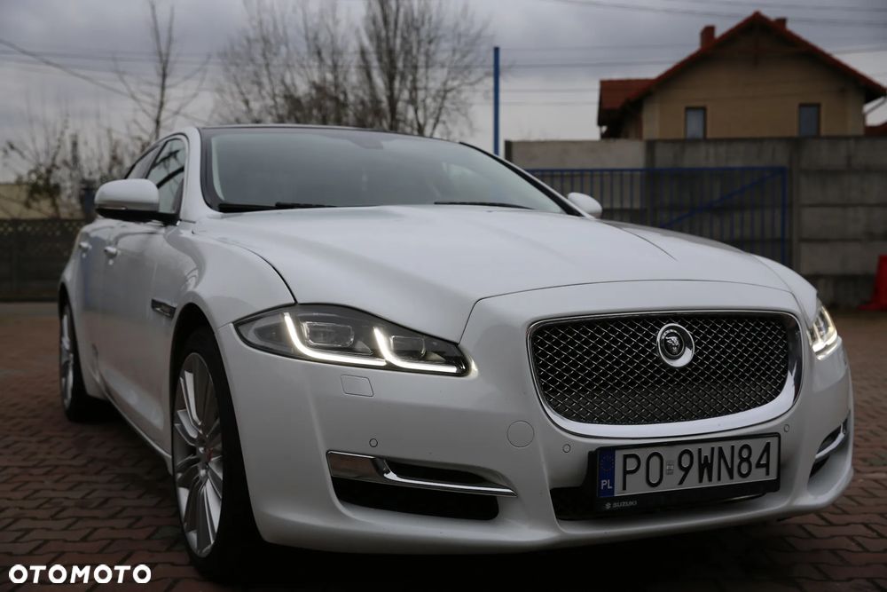Jaguar XJ 3.0 D V6 Premium Luxury - 26