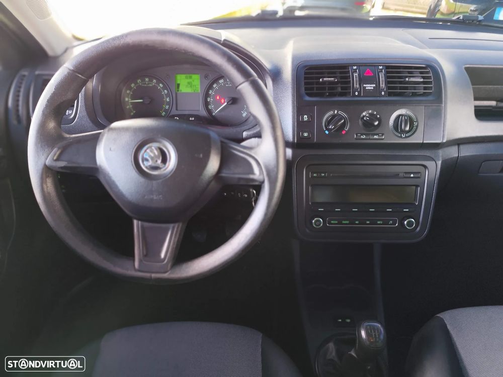 Skoda Fabia Break 1.2 TDi Active Plus - 24