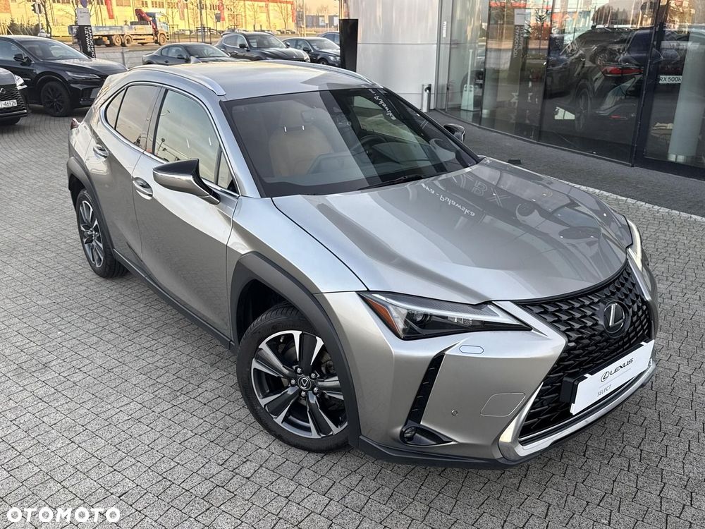 Lexus UX - 23