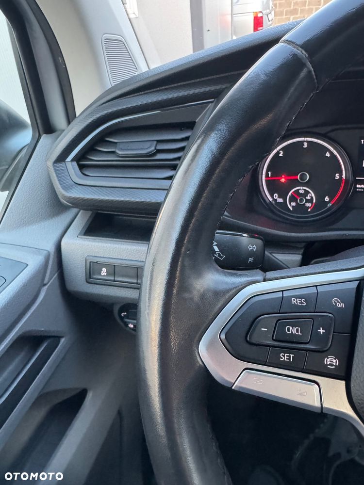 Volkswagen Transporter - 19