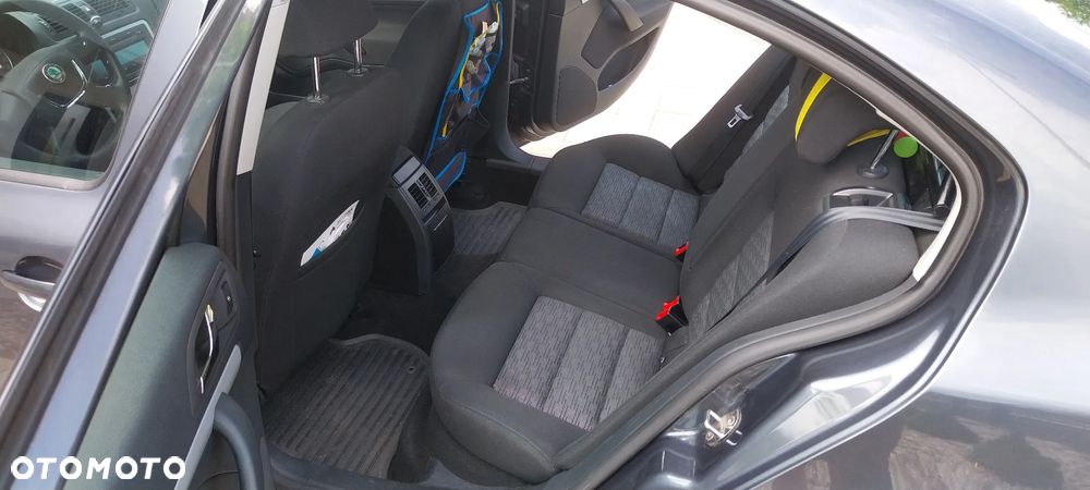 Skoda Octavia 1.4 TSI Ambiente - 13