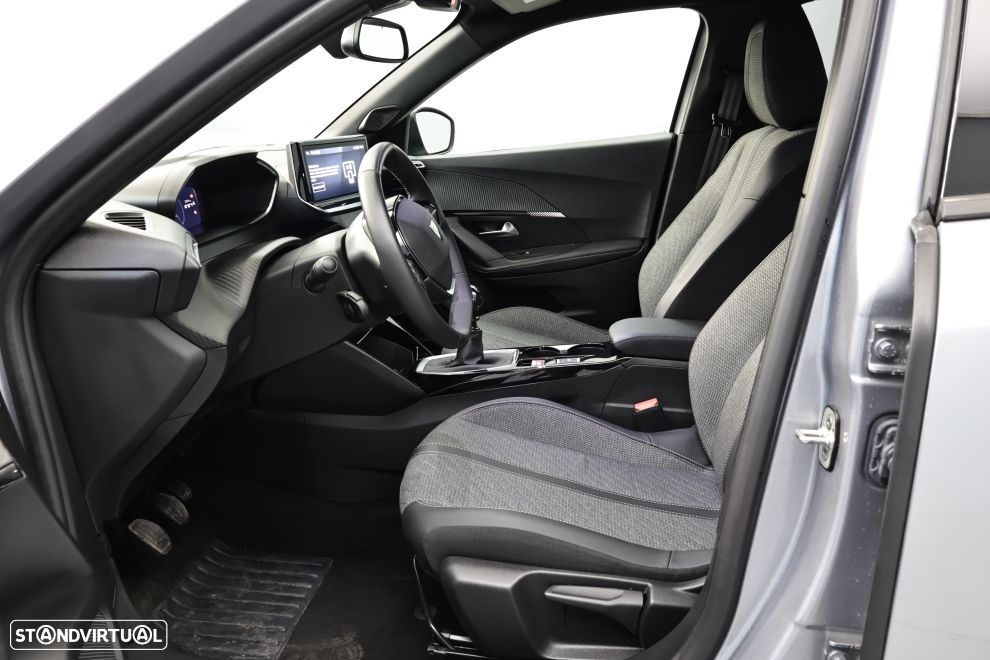 Peugeot 2008 1.2 PureTech Allure - 19