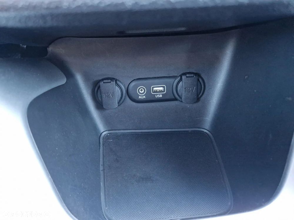 Kia Ceed 1.6 GDI L - 13