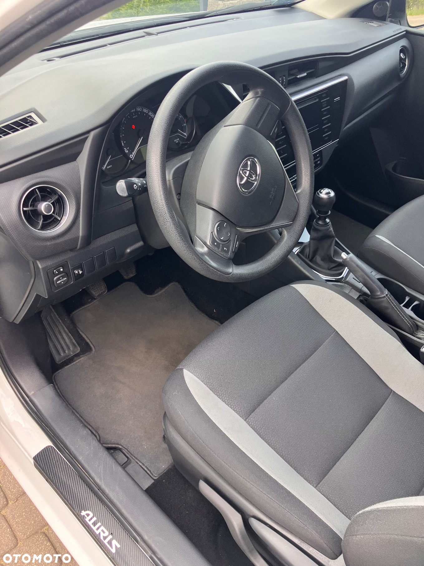Toyota Auris 1.33 VVT-i Active - 11