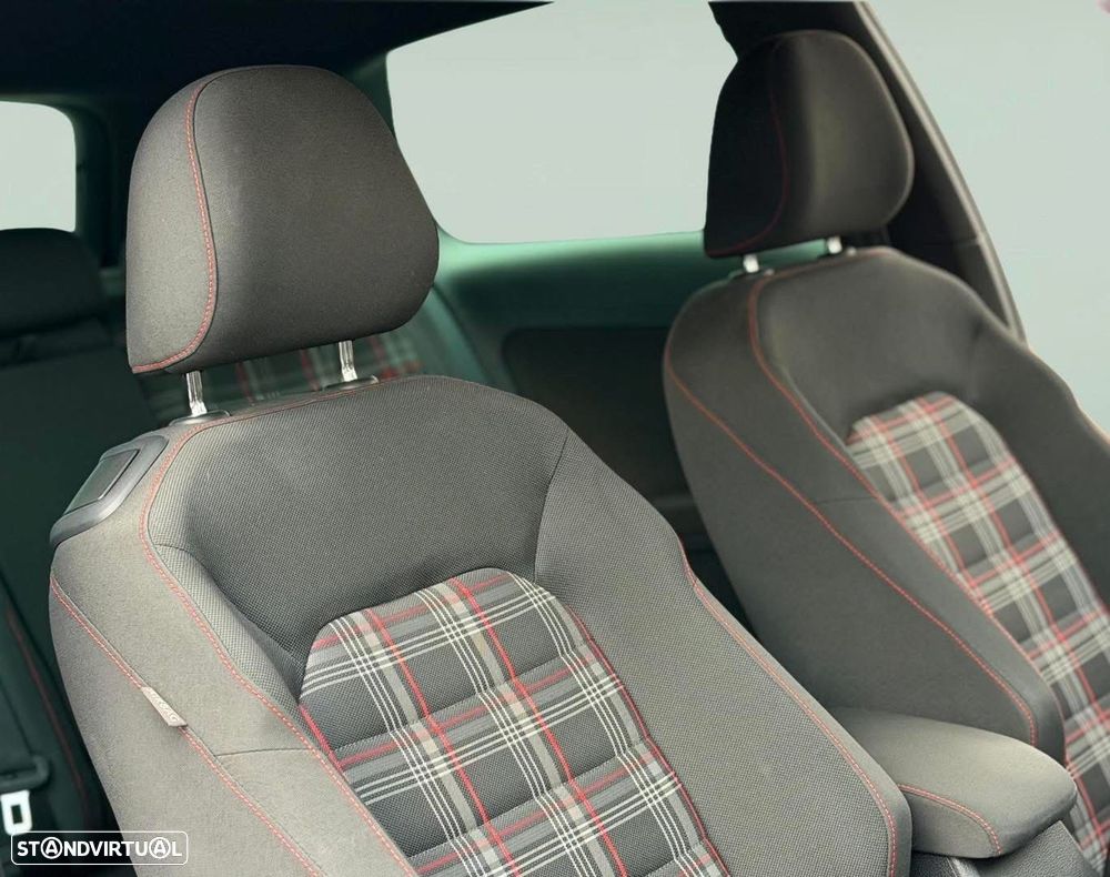 VW Golf 2.0 TSi GTi Performance - 6