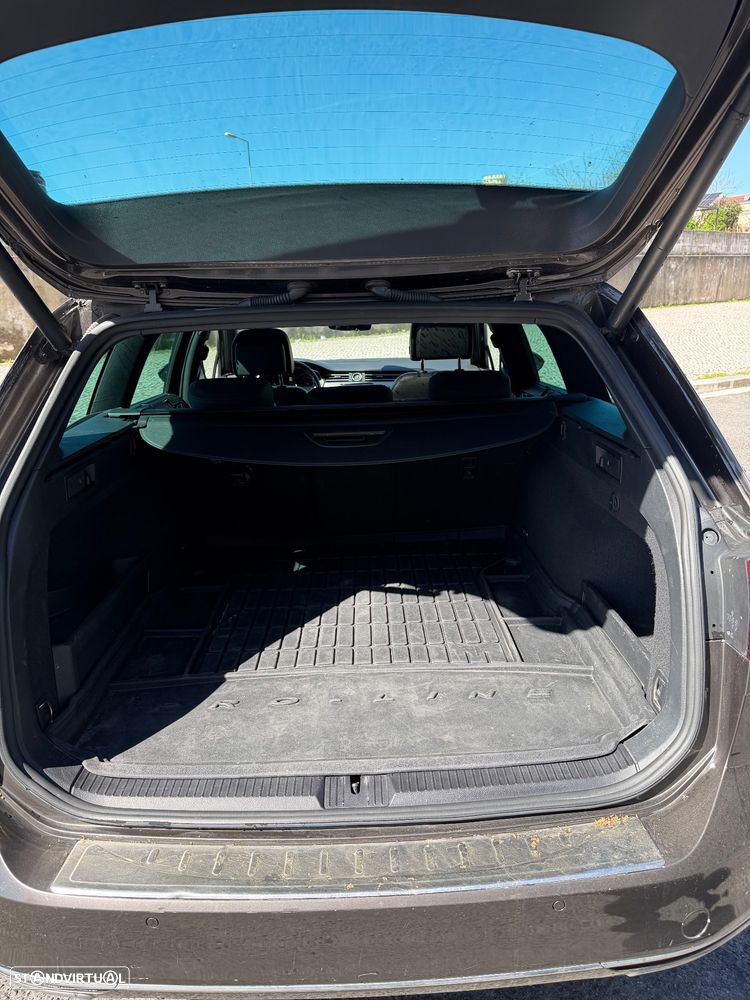 VW Passat Variant - 4