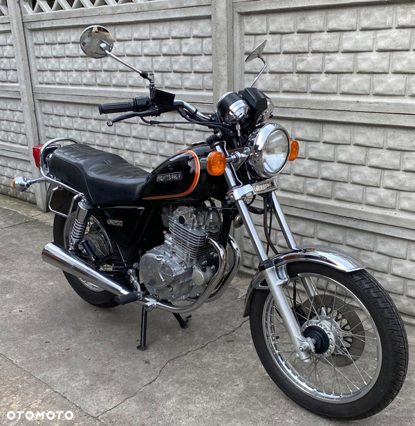 Suzuki GN