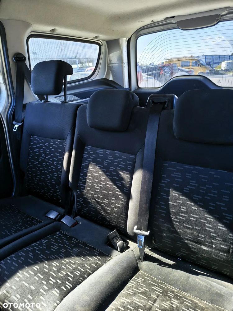 Opel Combo - 11
