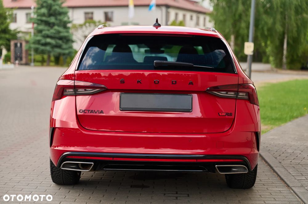 Skoda Octavia 2.0 TDI DSG 4x4 RS Plus - 14